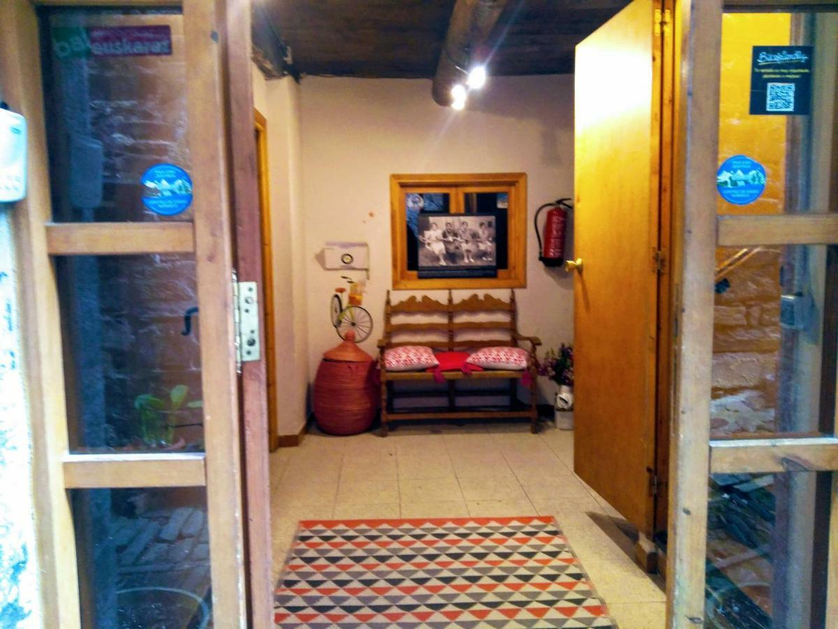 Albergue Armaia Artepea Urzainqui المظهر الخارجي الصورة